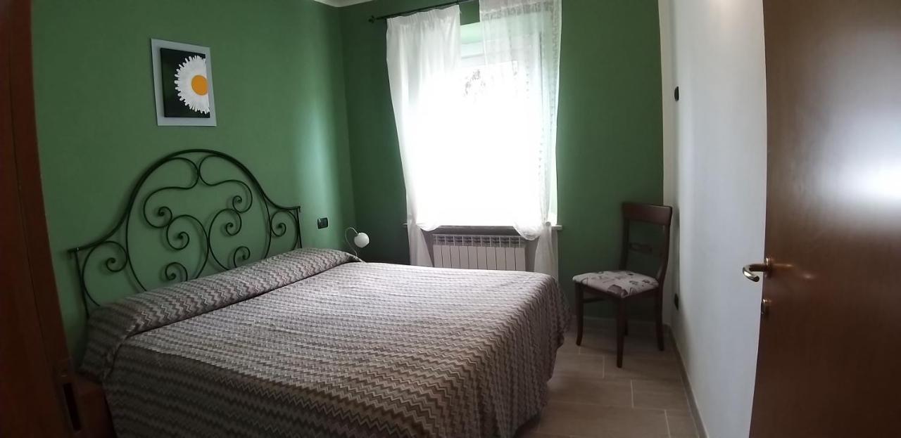 Marianna Casa Vacanza Azzate Exterior foto